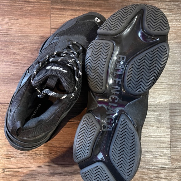 Balenciaga Triple S MEN SOLD - Picture 6 of 8